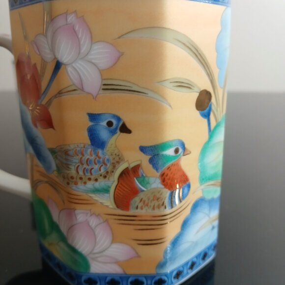 four tea or coffee cups from China - Picture 6 of 11